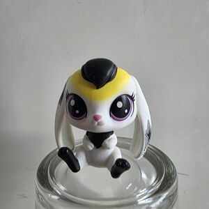 3/$22 Littlest Pet Shop # 1-52 Willow Bunnyton Black White Yellow Rabbit Stars